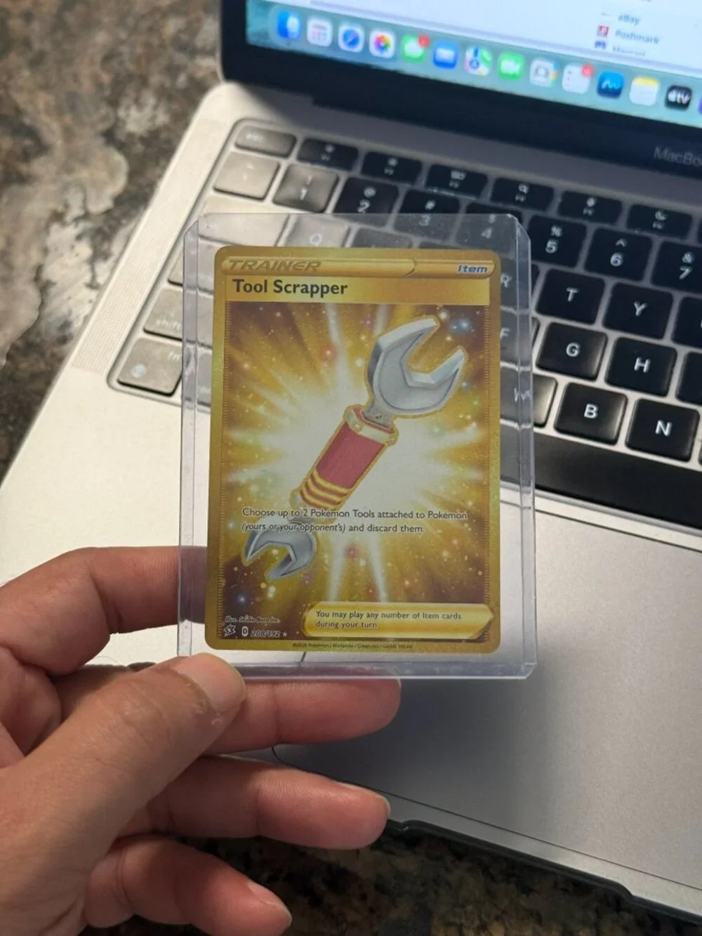 Pokemon Tool Scrapper 208/192 Gold Secret Rare Rebel Clash 2020 Trainer Card